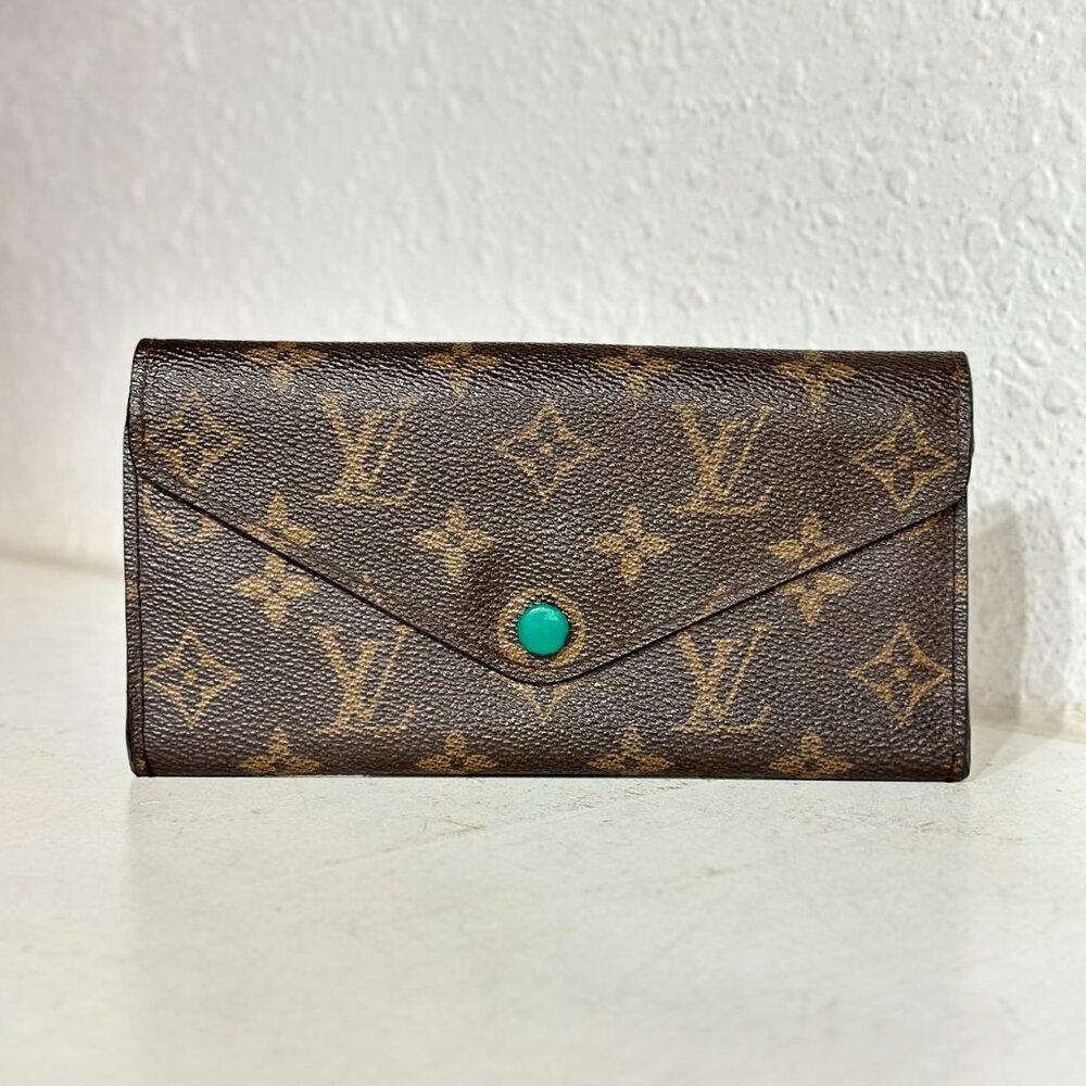 Louis Vuitton Monogram Canvas Wallet